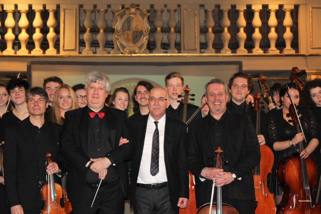 Orchestra giovanile con Stefano Quaglia Dirigente scolastico di Verona